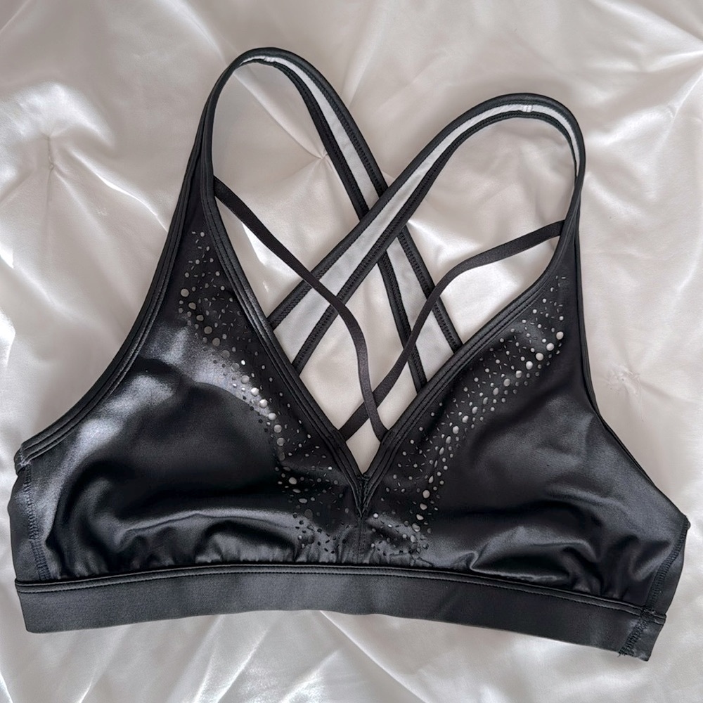 Victoria’s Secret black strappy sports bra